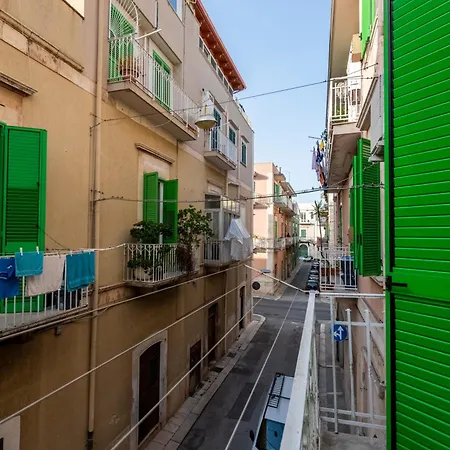 Appartement Cozy Romantic Loft- Cialdini 21 *