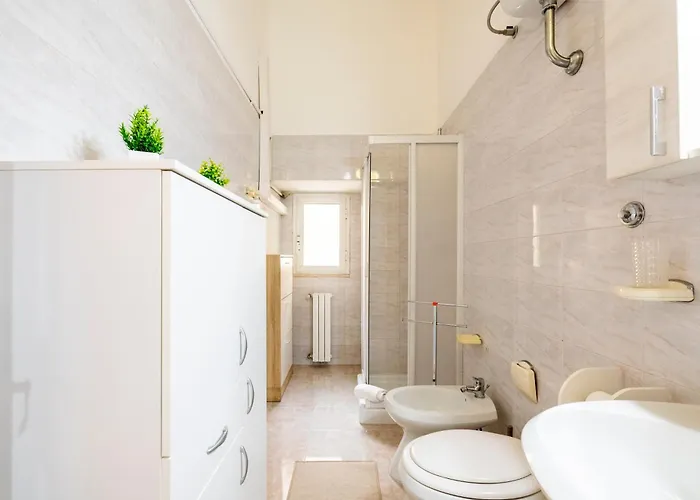 Cozy Romantic Loft- Cialdini 21 דירה