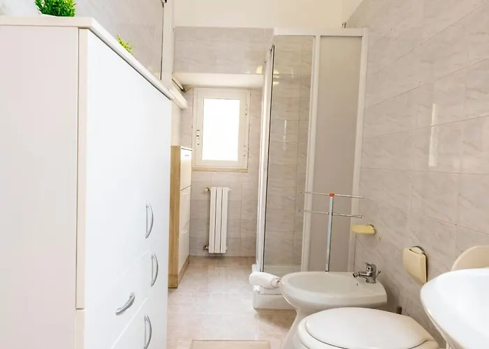 Cozy Romantic Loft- Cialdini 21 ג'ובינאצו