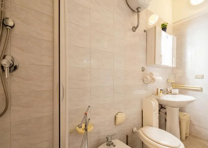 아파트 Cozy Romantic Loft- Cialdini 21 *